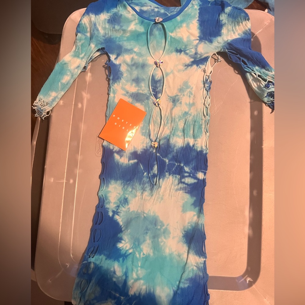 A DRESS BY POSTER GIRL only worn once! OS ONE SIZE FITS ALL EXTRA BUTTON INC